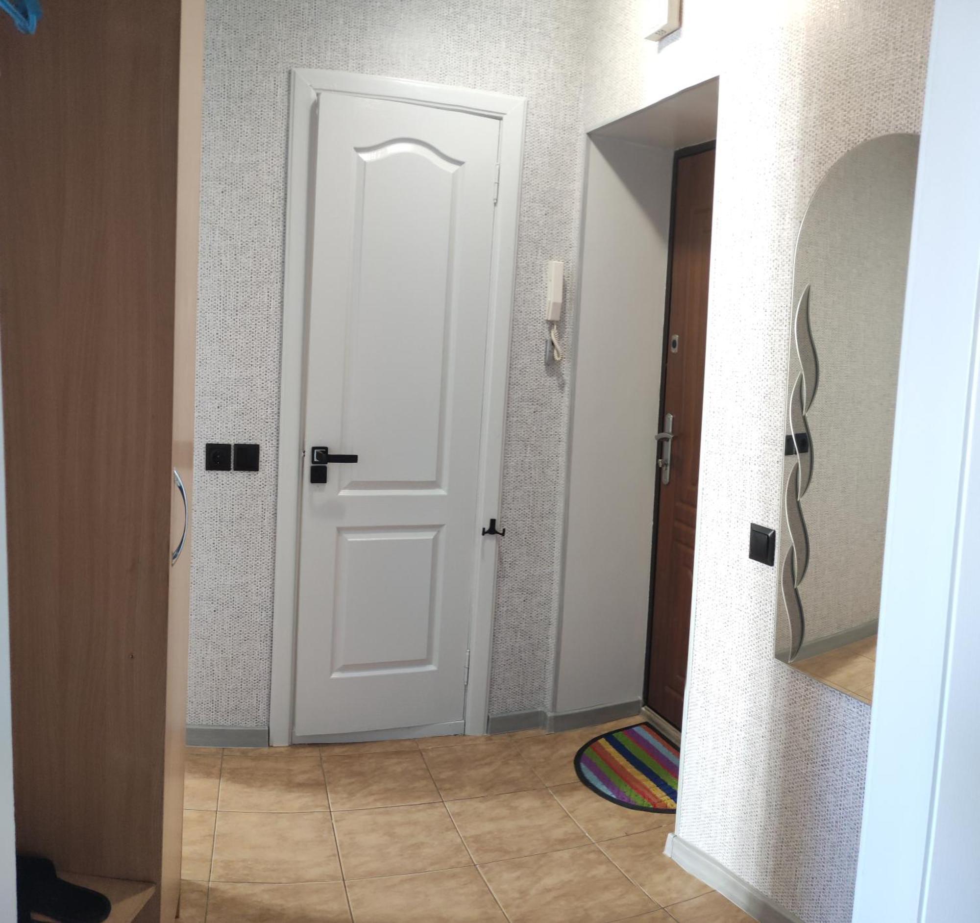 Smart Apartment На Соборной 23 クレメンチューク エクステリア 写真