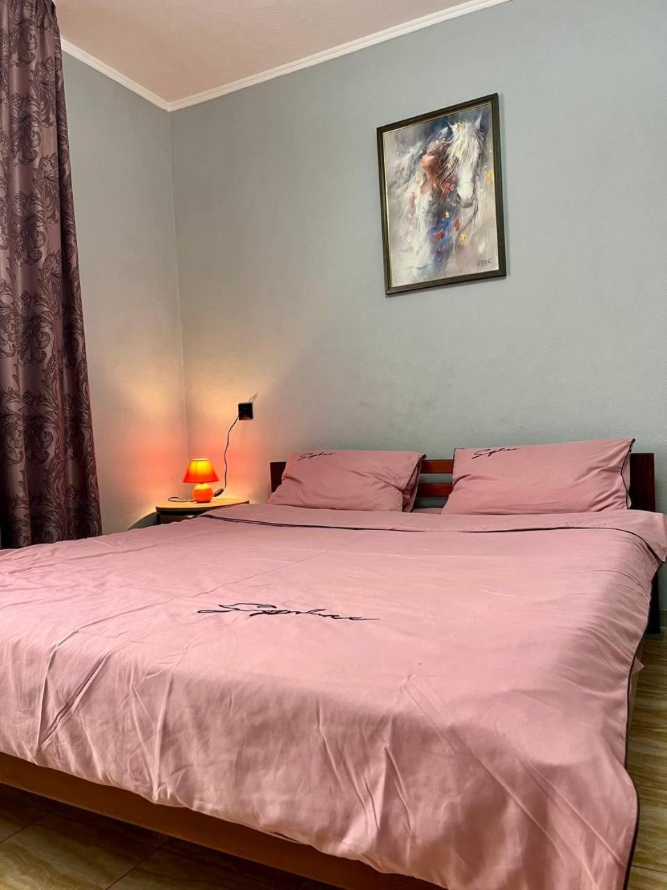 Smart Apartment На Соборной 23 クレメンチューク エクステリア 写真